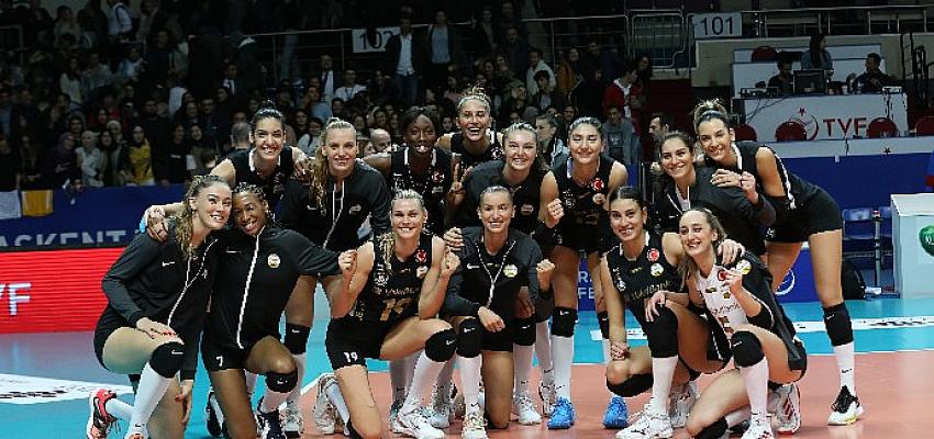 vakifbank-ligde-kayipsiz-devam-ediyor.jpg