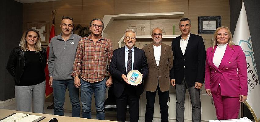 veteran-basketbolculardan-baskan-erdeme-tesekkur.jpg