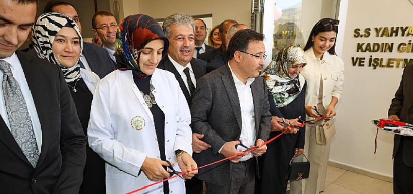 yahyalida-ilkokul-hali-saha-ve-kadin-kooperatifi-torenle-acildi.jpg