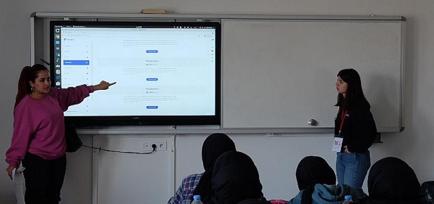 zeytinburnu-belediyesinden-2-bin-575-gence-ucretsiz-egitim-destegi.jpg