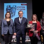 ataturk-ve-kadin-soylesisine-kadinlardan-buyuk-alkis.jpg