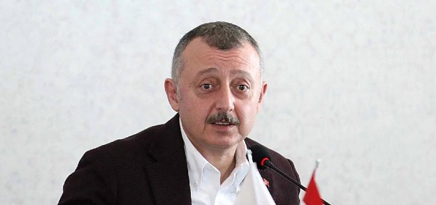 baskan-buyukakin-genclerimizden-hayallerini-sehrimize-yansitmalarini-istiyoruz.jpg