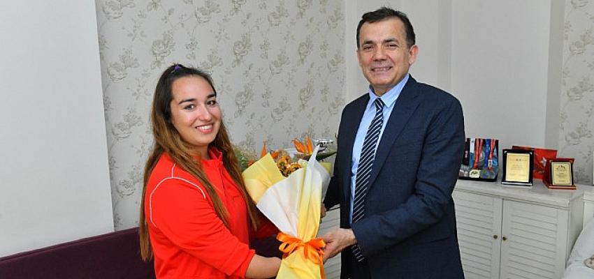 baskan-ozyigitten-miray-ulasa-tebrik-ziyareti.jpg