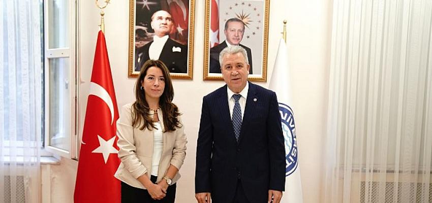 elektromanyetik-dalgalara-karsi-koruma-saglayacak-giysiler-uretilecek.jpg