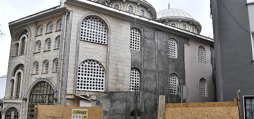 elmasbahceler-merkez-camiine-yeni-minare.jpg