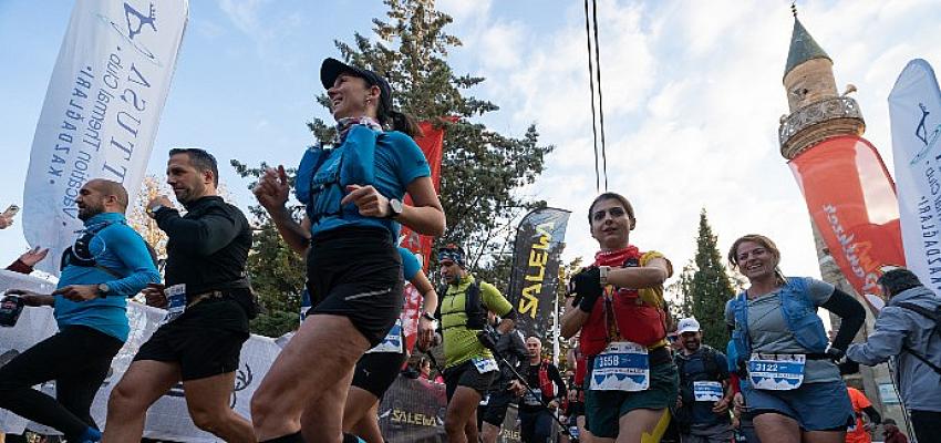 kar-spor-ida-ultra-buyuk-bir-coskuyla-start-aldi.jpg