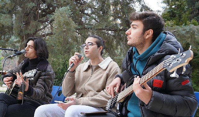 keciorendeki-kutuphanede-yeni-yil-coskusu.jpg