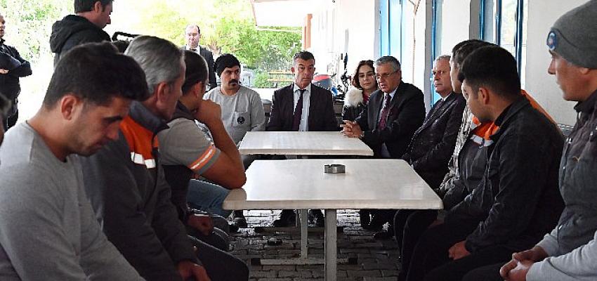 kemer-belediyesi-iscilerin-yaninda.jpg