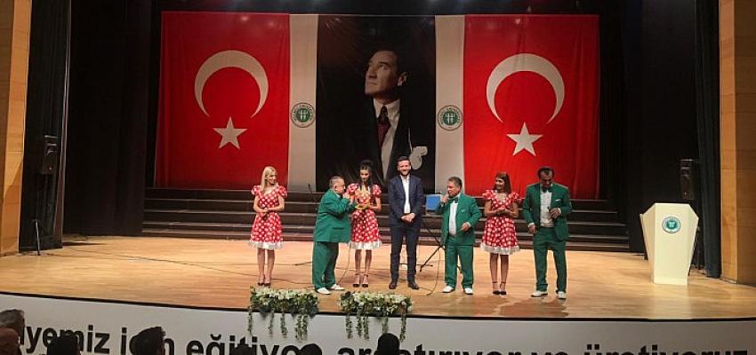 kocaeli-buyuksehirden-ogrencilere-finaller-oncesi-moral-konseri.jpg