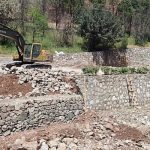 mugla-buyuksehir-marmariste-zarar-goren-dere-duvarlarini-tamir-etti.jpg