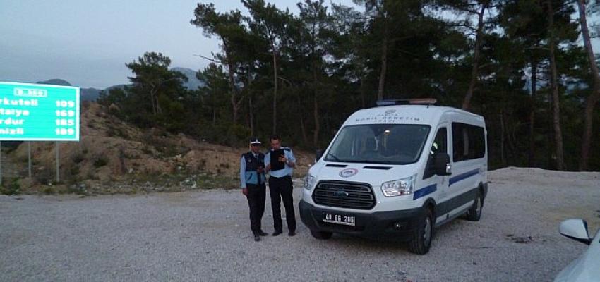 mugla-buyuksehir-zabita-yollarda-925-denetim-gerceklestirdi.jpg