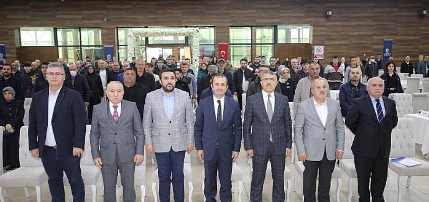 ozel-bireyler-ve-firmalar-cayirovada-istihdam-icin-bulustu.jpg