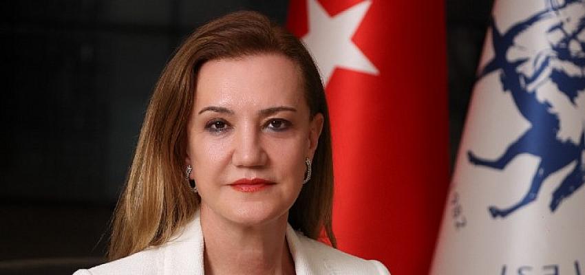 rektor-nukhet-hotar-kaybedilen-itibari-bu-sekilde-siyaset-geri-getirmez.jpg