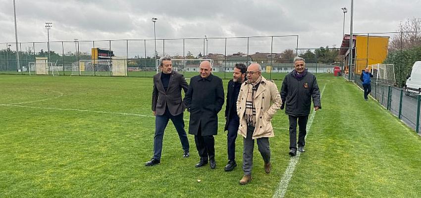 tff-baskani-mehmet-buyukeksiden-galatasaraya-ziyaret.jpg