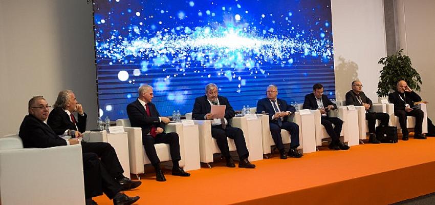 turkiyenin-ihracat-yildizlari-rusyada-bulustu.jpg