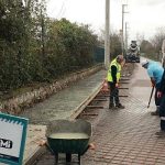 yol-bakim-timiyle-kaldirimlar-daha-guvenli.jpg