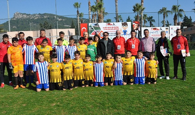 altyapi-takimlarina-oryantasyon-ve-gelisim-kampi.jpg