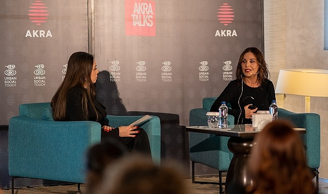 basarili-oyuncu-seney-gurler-antalyalilari-mest-etti.jpg