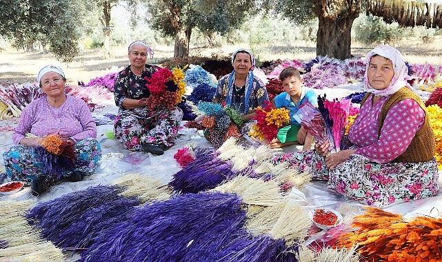 bayindir-turan-mahallesi-nergis-ve-kuru-cicek-festivali-2-yilinda.jpg