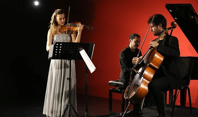 bosphorus-triodan-klasik-muzik-resitali.jpg