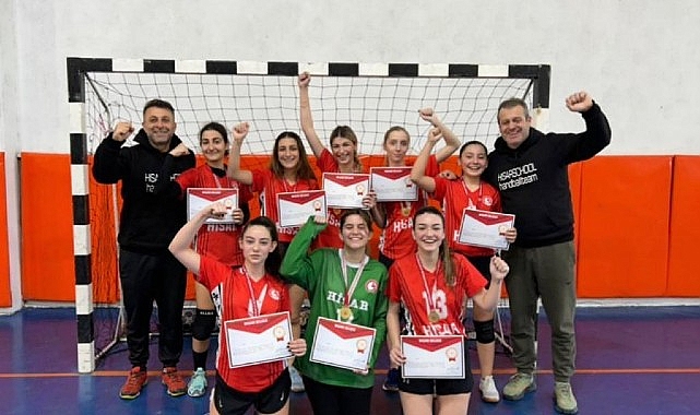 hentbol-takim-sporlarinin-yeni-yukselen-yildizi.jpg