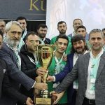 kandira-genclerbirligi-spora-klarnetli-kutlama.jpg