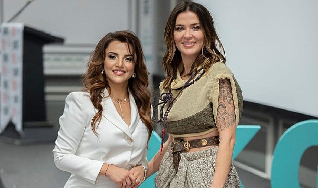 nazo-zeyrek-ve-ulku-hur-girisimci-kadinlari-izmirde-bir-araya-getirdi.jpg