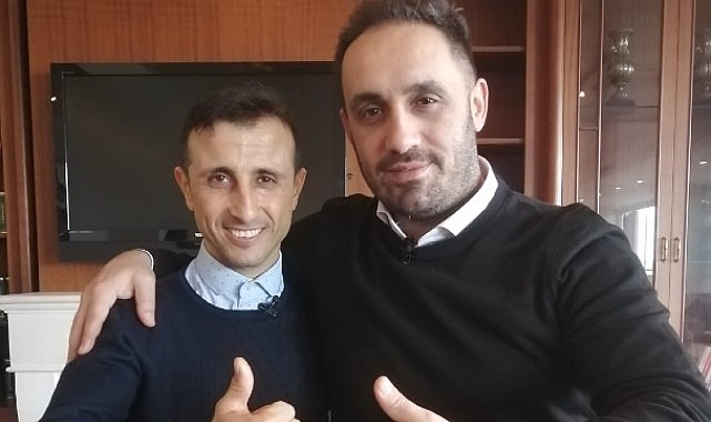 sampiyon-jokey-gokhan-kocakaya-d-smartin-konugu-oldu.jpg