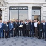 tmo-izmir-ticaret-borsasinda-12-bin-500-ton-kuru-uzum-satisi-gerceklestirildi.jpg