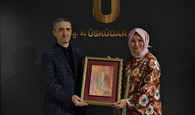 yolda-isimli-tezhip-sergisi-uskudarda-sanatseverlerle-bulustu.jpg