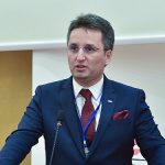 plastik-sektoru-buyuk-yikima-karsi-tek-yurek.jpg