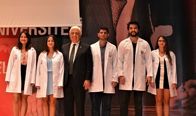 baskan-gurun-saglik-emekcilerinin-gununu-kutladi.jpg