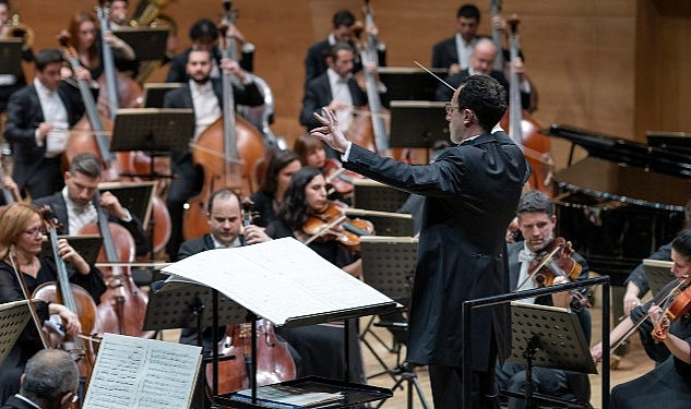 cumhurbaskanligi-senfoni-orkestrasi-asik-veyseli-ozel-siparis-eserle-aniyor.jpg