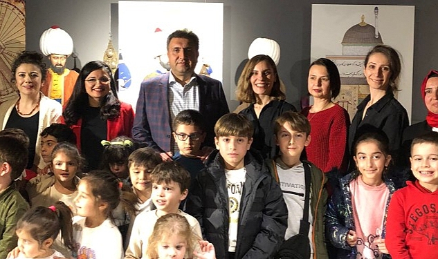yasanan-deprem-felaketinin-ardindan-ogretmen-ve-ogrencilere-moral-icin-izmir-masal-gecesi-duzenlendi.jpg