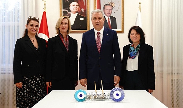 yenidoganlarda-ten-tene-temas-ve-kanguru-bakimi-uygulama-rehberi-gelistirilecek.jpg