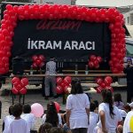arzum-23-nisani-hatayli-cocuklarla-kutladi.jpg