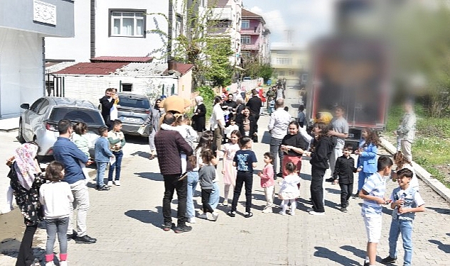 kartepeli-cocuklar-ramazan-bayrami-hediyesi.jpg