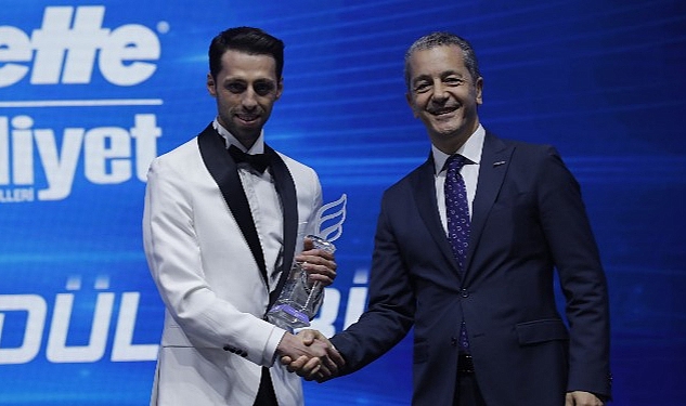 69-gillette-milliyet-yilin-sporcusu-odullerinde-yilin-enleri-odullerine-kavustu.jpg