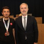 balkan-3uncusu-milli-sporcu-mecliste-odullendirildi.jpg