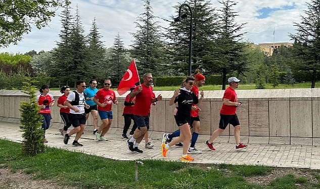 eker-i-run-sanal-genclik-kosusu-ile-19-mayis-1919un-anisini-tekrar-yasatti.jpg