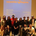 festival408-acilis-etkinliginde-soz-alan-oyuncu-tilbe-saran-sanat-bize-birlik-olacak-ve-soluk-alacak-alanlar-sagliyor.jpg