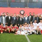 futbolseverler-mersinde-depremzedeler-icin-omuz-omuza-verdi.jpg