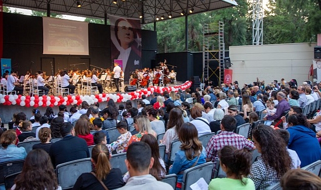 izmirliler-inci-vakfi-cocuk-ve-genclik-orkestrasiyla-19-mayis-coskusunu-dolu-dolu-yasadi.jpg