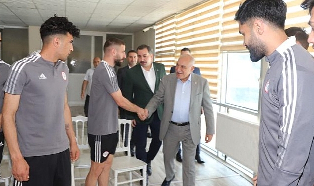 tff-baskani-buyukeksiden-karbel-karakopru-belediye-spora-ziyaret.jpg
