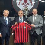 tff-baskani-mehmet-buyukeksi-akademi-ziyaretlerine-corum-fk-ile-devam-etti.jpg
