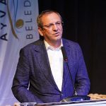 ayvalik-belediye-tiyatrosuna-iki-odul-daha-geldi.jpg