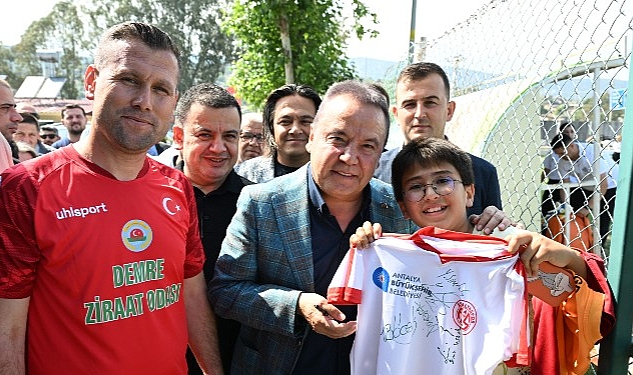 ciftci-kupasinin-baslama-vurusunu-baskan-bocek-yapti.jpg
