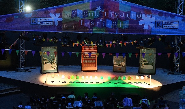 kadikoyde-cocuk-tiyatro-festivali-devam-ediyor.jpg