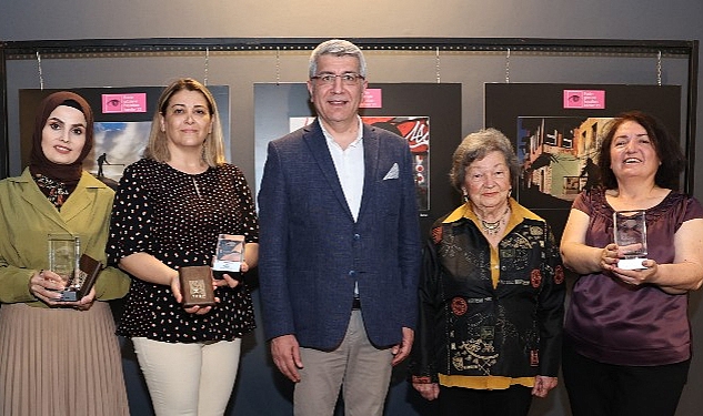 kadin-gozuyle-hayattan-kareler-sergisi-bu-yil-milli-reasurans-sanat-galerisinde-fotografseverlerin-ziyaretine-acildi.jpg