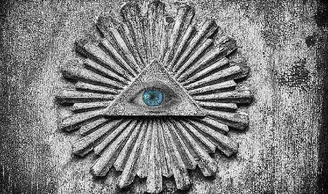 illuminati-dolandiriciligina-dikkat-200-bin-dolar-maas-ve-yeni-ev-ile-kandiriyorlar.jpg